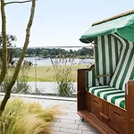 Courtyard By Marriott Hotel 4*