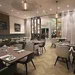 Courtyard By Marriott