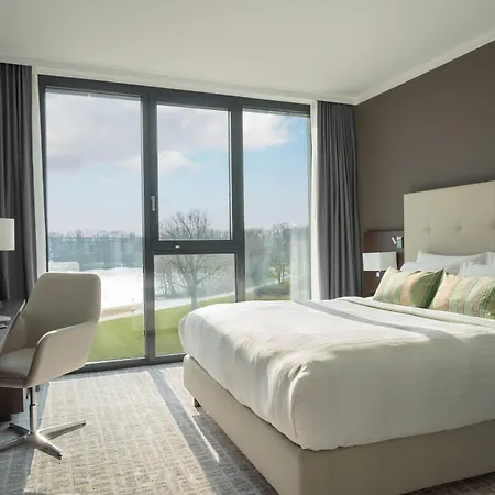 Courtyard By Marriott 4*