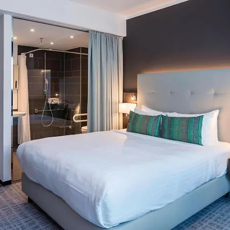 Courtyard By Marriott מלון 4*