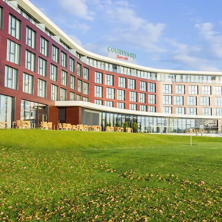 Courtyard By Marriott