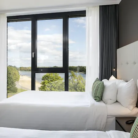 Courtyard By Marriott