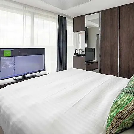 Courtyard By Marriott Hotel