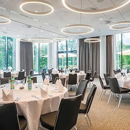 Courtyard By Marriott Hotel
