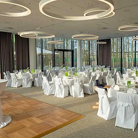 Hotel Courtyard By Marriott Wolfsburgo