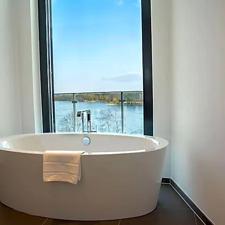 Courtyard By Marriott