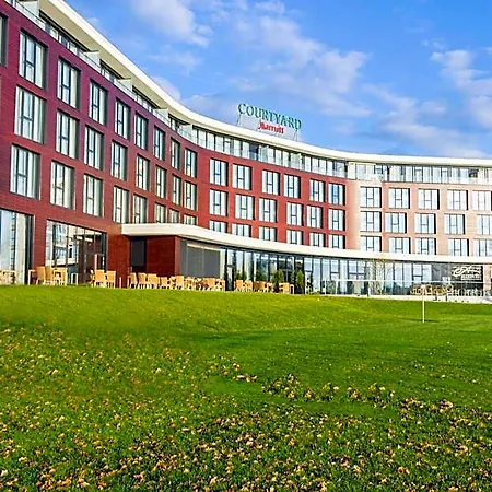 Courtyard By Marriott