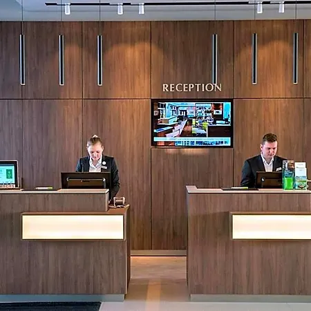 Courtyard By Marriott