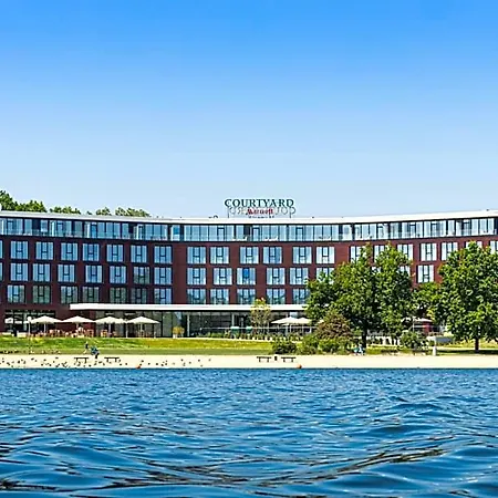 Courtyard By Marriott Wolfsburgo