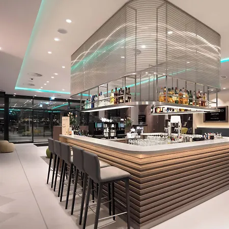Courtyard By Marriott