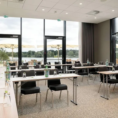 Courtyard By Marriott 4*