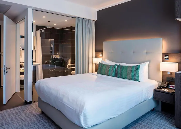 沃尔夫斯堡万怡酒店 酒店 4*